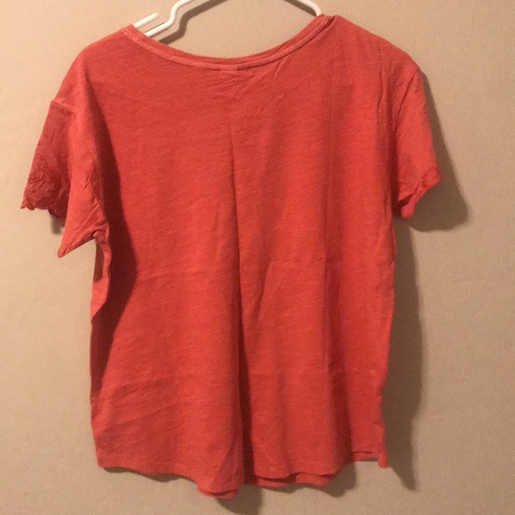 Too small - Picture 2 of 3